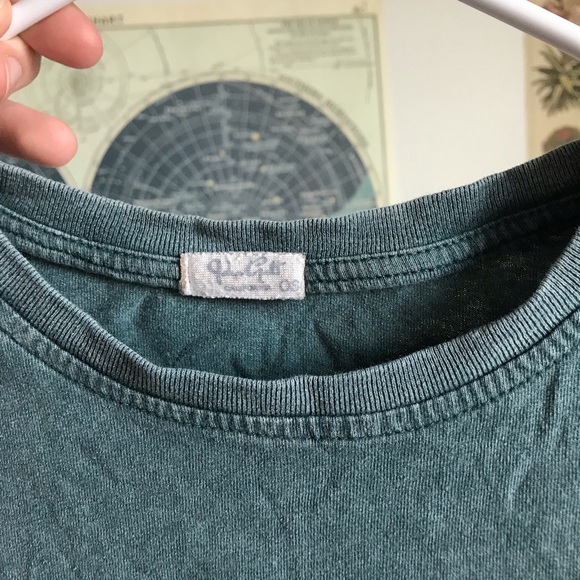 Basic Crop Top - Picture 2 of 2